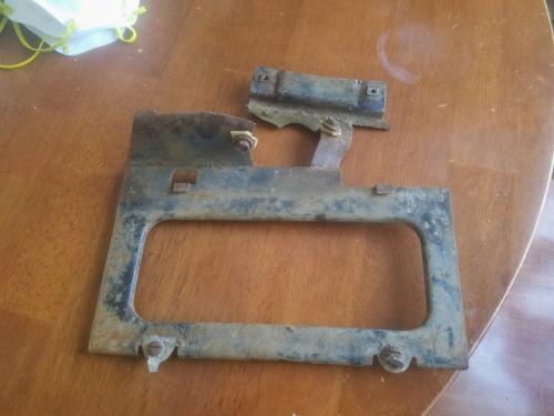 81 Flareside License Plate Bracket