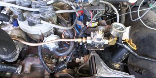 pressure regulator and fuel lines